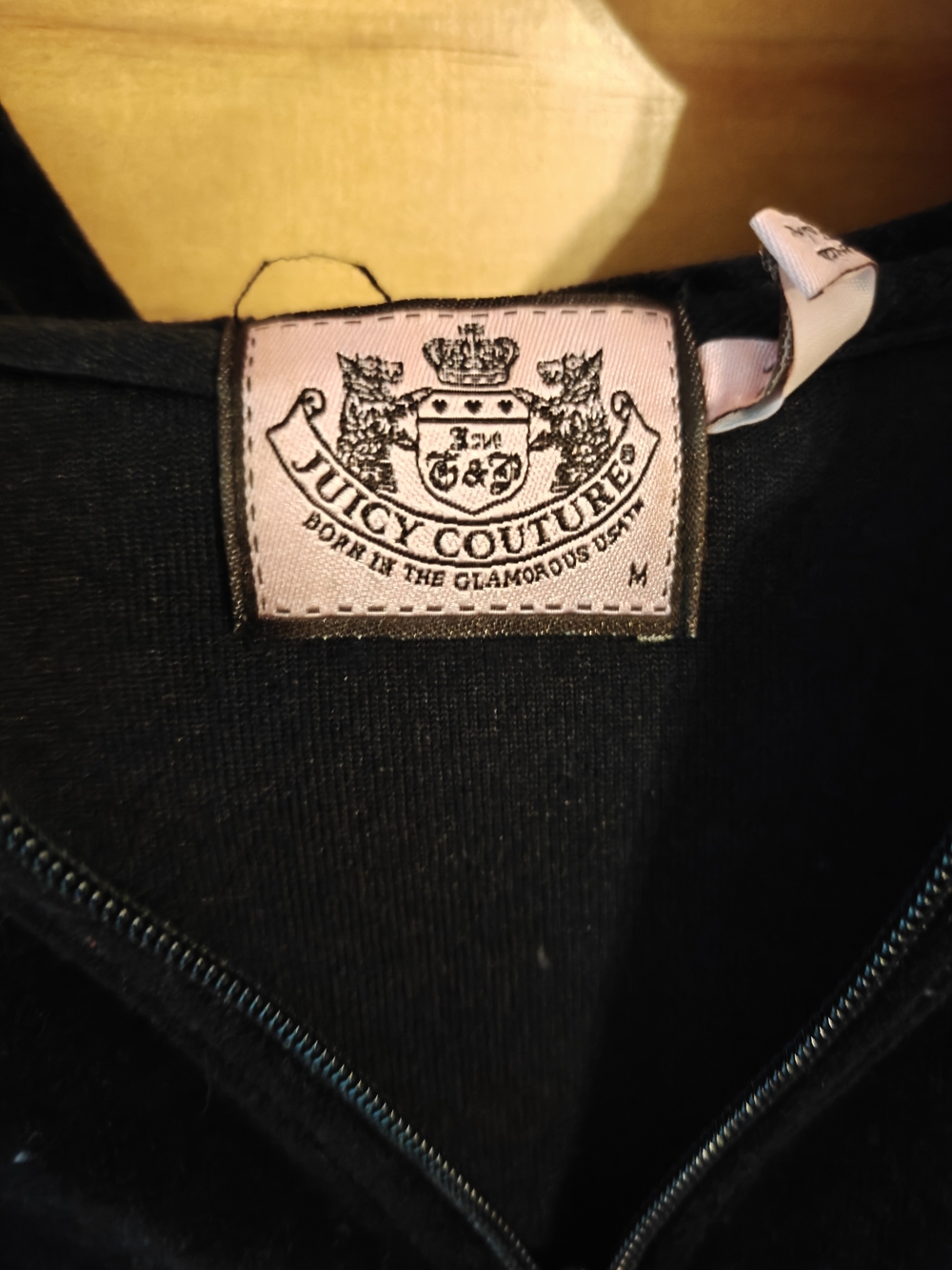 Juicy Couture Black Velour Set - Y2K Style - Picture 5 of 5